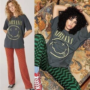 NWT DAYDREAMER 90s‎ Nirvana Smiley Graphic Concert Merch Grunge Rock Band Tee 1X